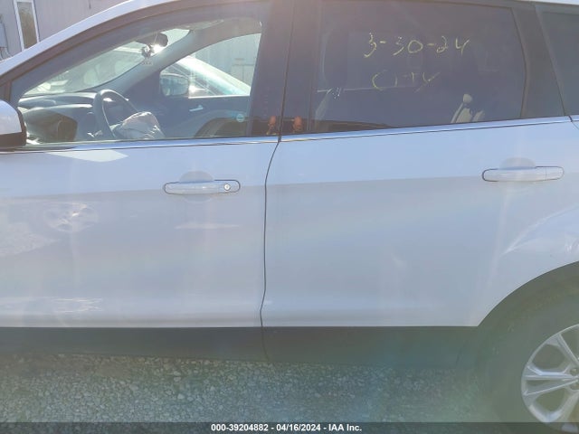 Ford ESCAPE SE 2018 1FMCU9GD5JUA25500 Image 15