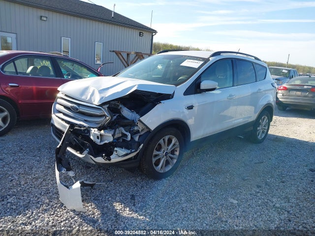 Ford ESCAPE SE 2018 1FMCU9GD5JUA25500 Image 2