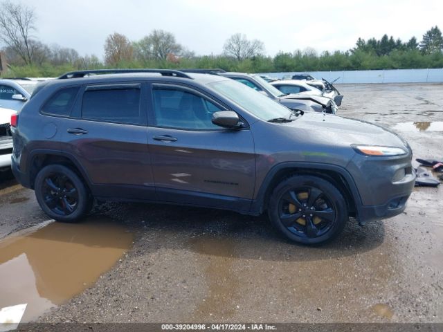 1C4PJLCB4JD543114 Jeep Cherokee Latitude Fwd