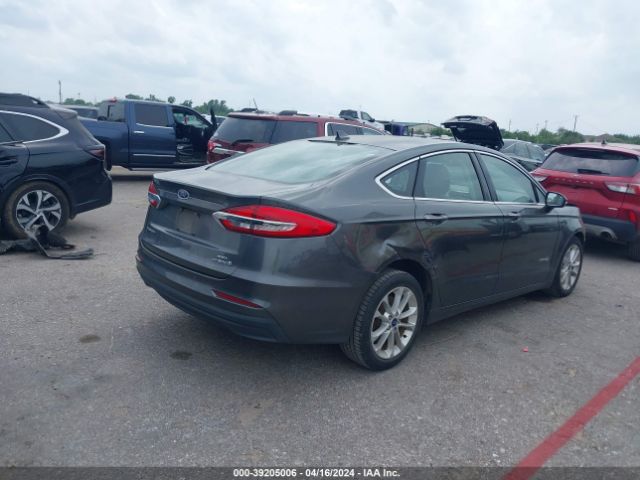 3FA6P0MU7KR110443 Ford Fusion Hybrid Sel