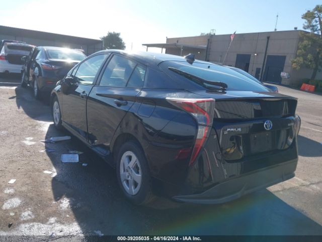 JTDKARFU4G3015758 Toyota Prius Three Touring