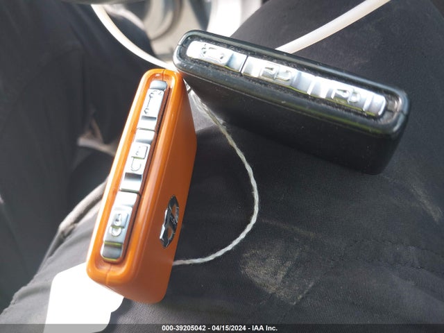 YV4BR0DM0N1945928 Volvo Xc60 Recharge Plug-in Hybrid T8 R-design