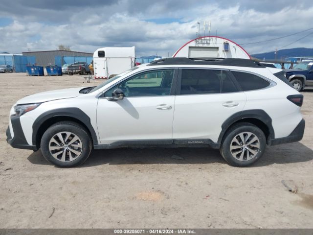 4S4BTACC2R3211686 Subaru Outback Premium