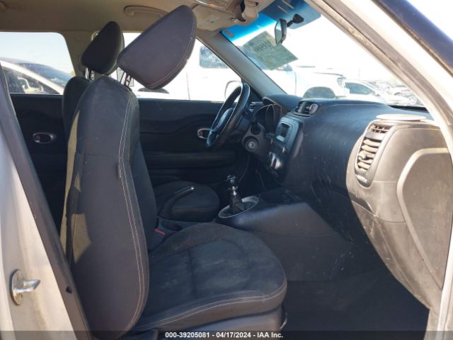 KNDJN2A25F7772995 KIA Soul