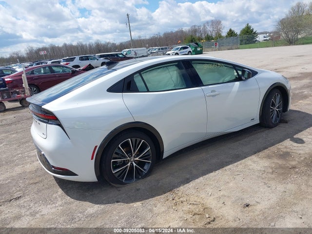 Toyota Prius Xle Awd-e 2023 JTDADABU4P3006147 Image 4