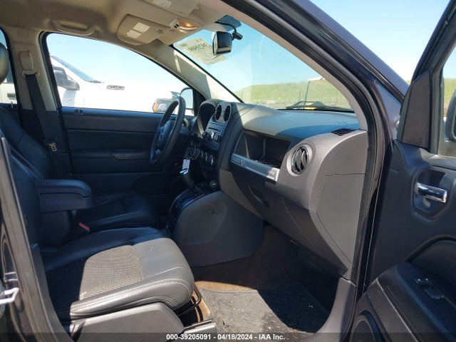 Jeep Compass Altitude Edition 2015 1C4NJCBA7FD350544 Image 5