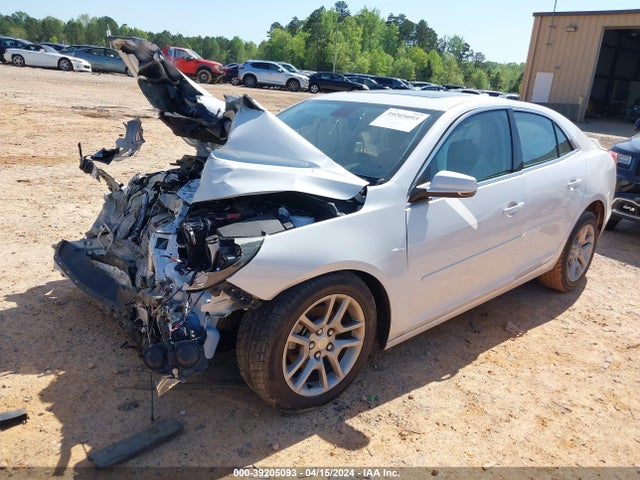 Chevrolet MALIBU 1LT 2015 1G11C5SL0FF243838 Image 2