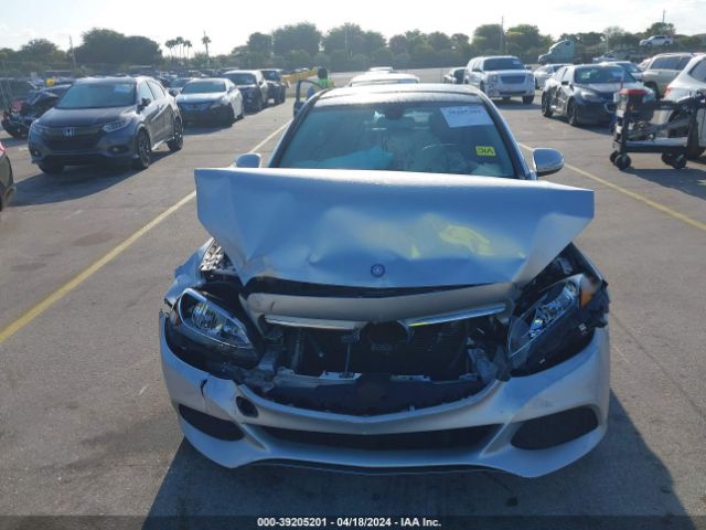 55SWF4JB3FU045345 Mercedes-Benz C 300 Luxury/sport