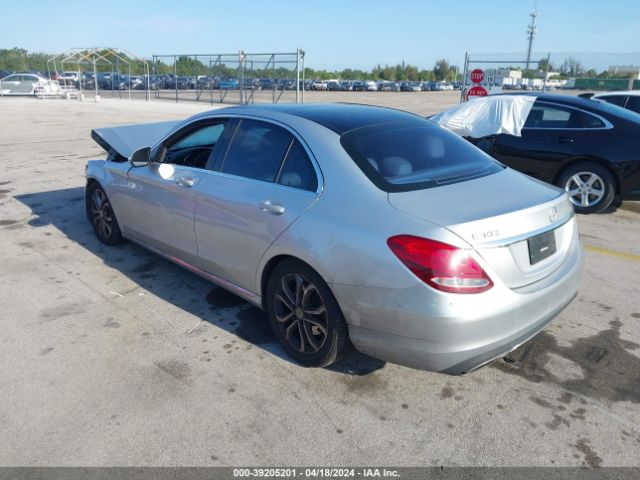 55SWF4JB3FU045345 Mercedes-Benz C 300 Luxury/sport