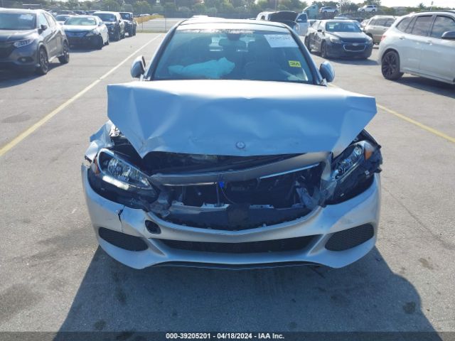 55SWF4JB3FU045345 Mercedes-Benz C 300 Luxury/sport