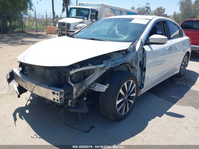 Nissan Altima 2.5 Sv 2017 1N4AL3AP2HC213041 Image 2
