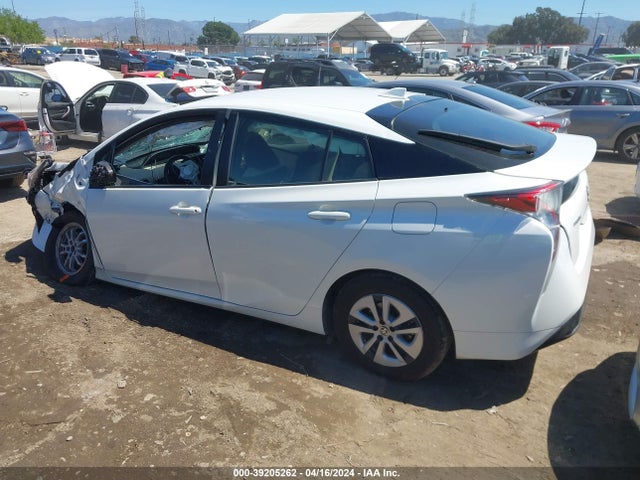 Toyota Prius Three 2016 JTDKARFUXG3002349 Image 14