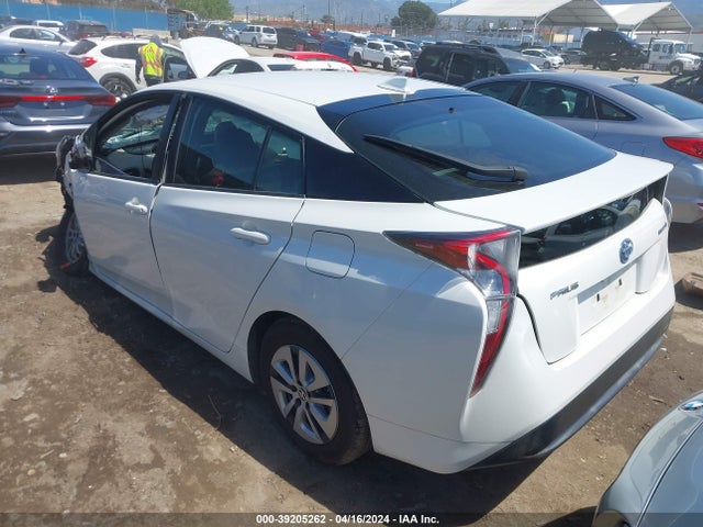 Toyota Prius Three 2016 JTDKARFUXG3002349 Image 3