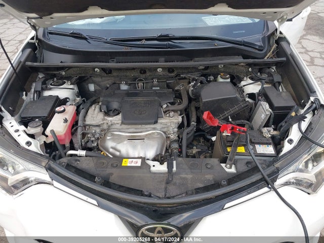 Toyota RAV4 LE 2018 JTMZFREV7JJ164307 Image 10