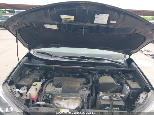 Toyota RAV4 LE 2018 2T3ZFREVXJW463694 Image 10
