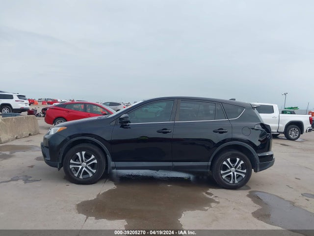 Toyota RAV4 LE 2018 2T3ZFREVXJW463694 Image 15