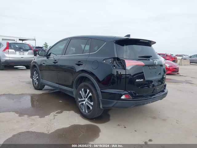 Toyota RAV4 LE 2018 2T3ZFREVXJW463694 Image 3