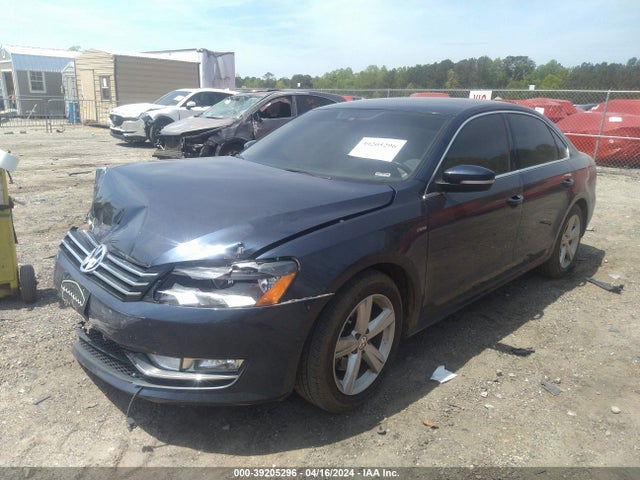 1VWAS7A33FC109475 Volkswagen Passat 1.8t Limited Edition