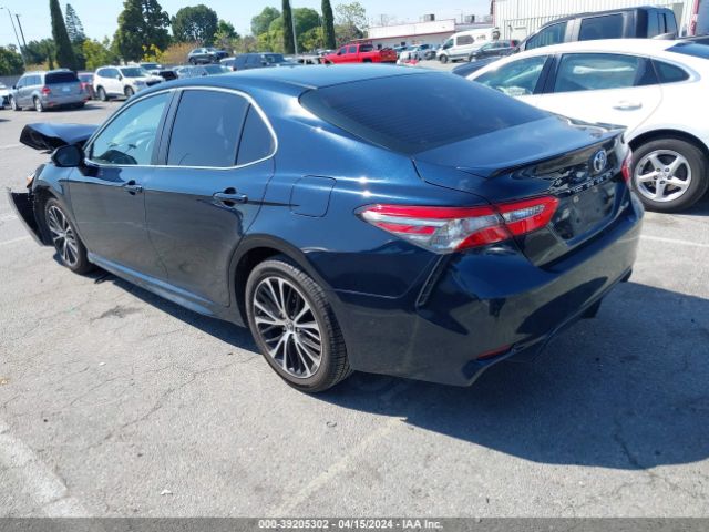 4T1B11HK8JU646622 Toyota CAMRY SE