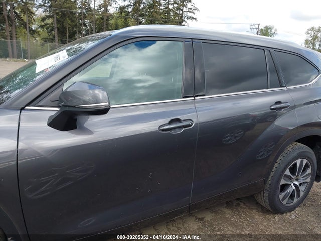 Toyota Highlander Xle 2021 5TDHZRBH0MS535736 Image 14