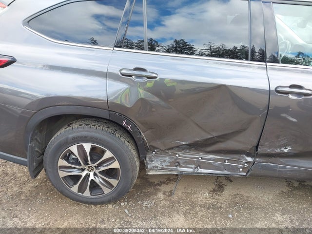 Toyota Highlander Xle 2021 5TDHZRBH0MS535736 Image 6