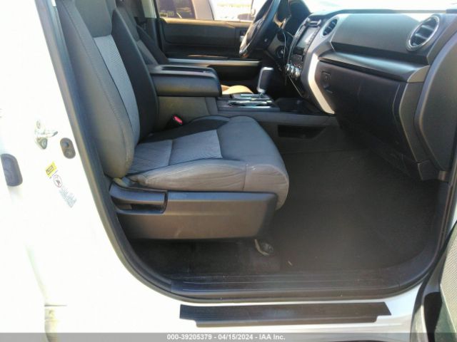 5TFEM5F14HX112410 Toyota Tundra Sr5 4.6l V8