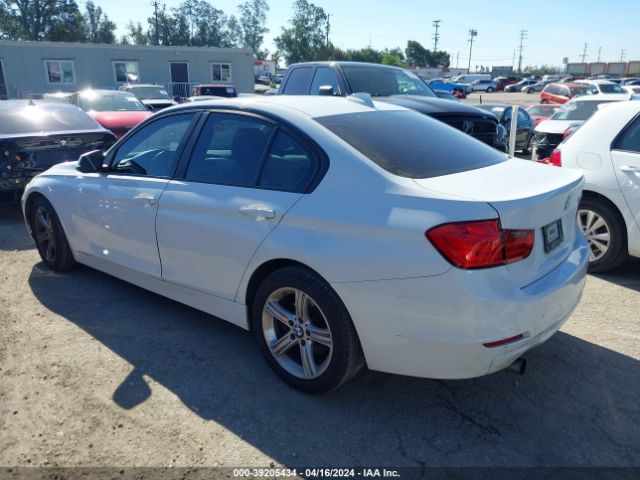 WBA3B1C52EK132917 BMW 320i