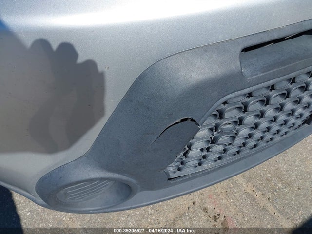 KIA Soul 2014 KNDJN2A21E7703834 Image 12