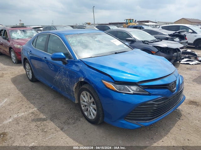 Toyota CAMRY LE 2019 4T1B11HK3KU238336 main image