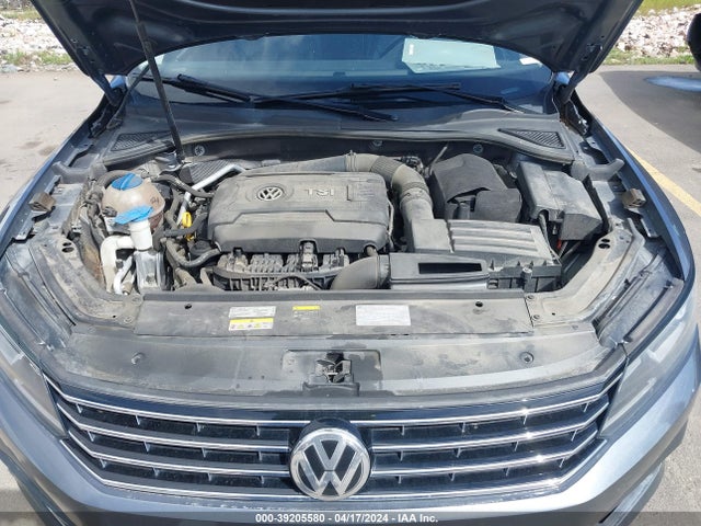 1VWBS7A30GC050536 Volkswagen Passat 1.8t Se