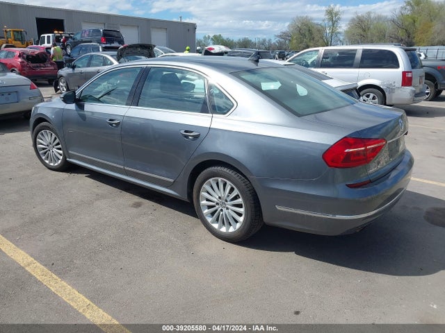 1VWBS7A30GC050536 Volkswagen Passat 1.8t Se