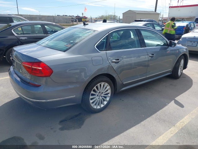 1VWBS7A30GC050536 Volkswagen Passat 1.8t Se