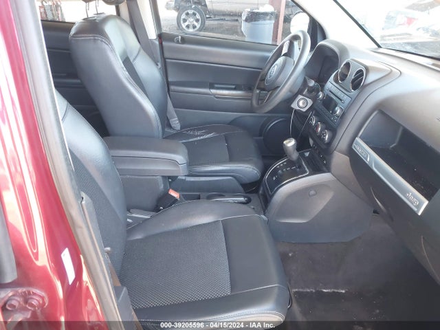 1C4NJCBA1ED887618 Jeep Compass Altitude