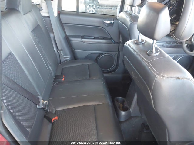 1C4NJCBA1ED887618 Jeep Compass Altitude