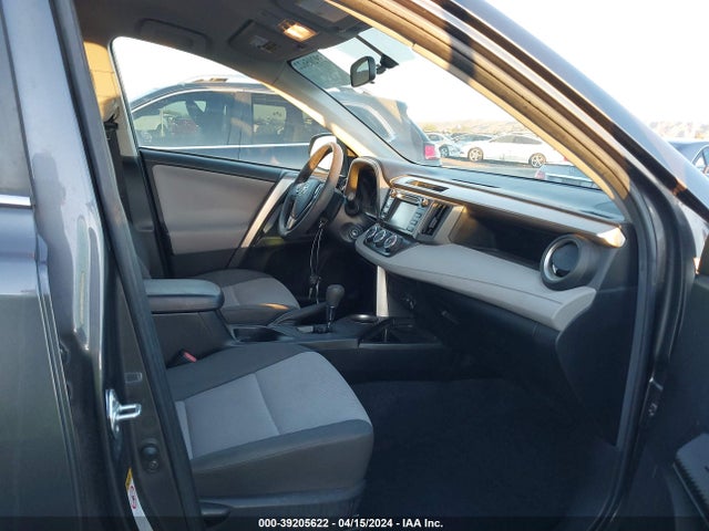 Toyota RAV4 LE 2015 JTMZFREV1FD074589 Image 5