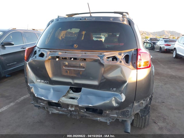 Toyota RAV4 LE 2015 JTMZFREV1FD074589 Image 6