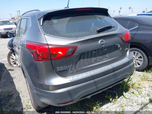 JN1BJ1CP5KW243181 Nissan Rogue Sport Sv