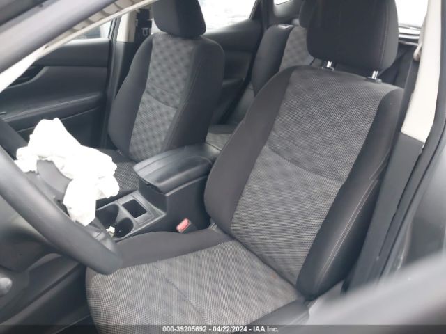 JN1BJ1CP5KW243181 Nissan Rogue Sport Sv