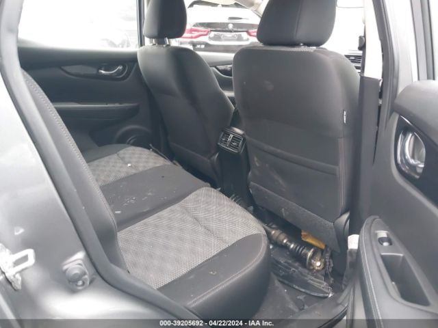 JN1BJ1CP5KW243181 Nissan Rogue Sport Sv