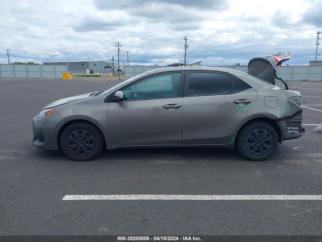 Toyota Corolla Le Eco 2018 2T1BPRHE5JC048254 Image 15
