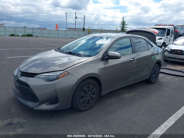 Toyota Corolla Le Eco 2018 2T1BPRHE5JC048254 Image 2
