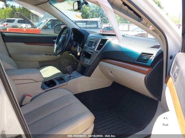 Subaru Outback 2.5i Limited 2014 4S4BRBLC6E3270545 Image 5