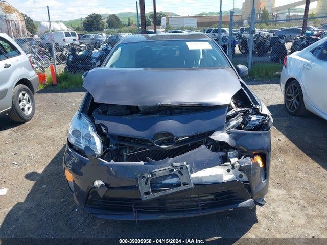 Toyota Prius Three 2015 JTDKN3DU8F0415763 Image 12