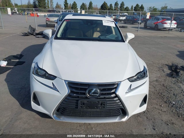 Lexus IS 300 2019 JTHBA1D22K5100368 Image 12