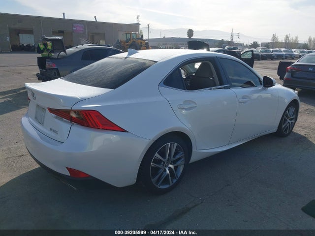 Lexus IS 300 2019 JTHBA1D22K5100368 Image 4