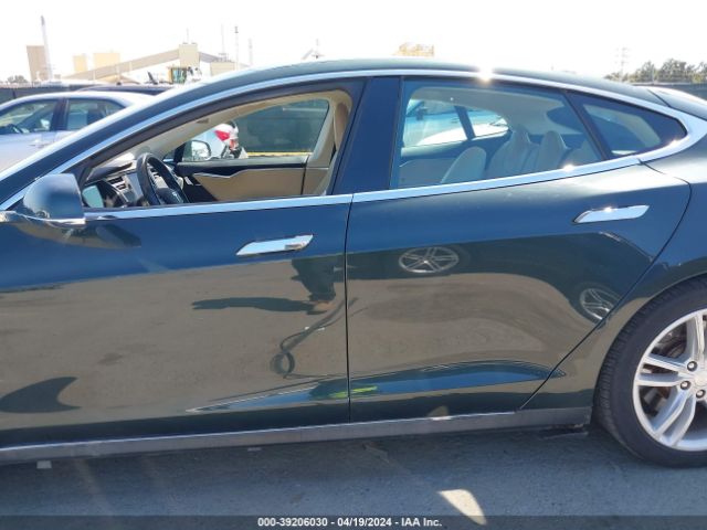 5YJSA1H12EFP35323 Tesla Model S P85