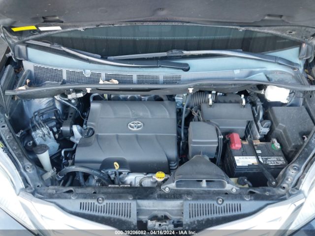 5TDDK3DC5ES071832 Toyota Sienna Limited 7 Passenger