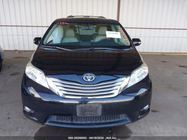 5TDDK3DC5ES071832 Toyota Sienna Limited 7 Passenger