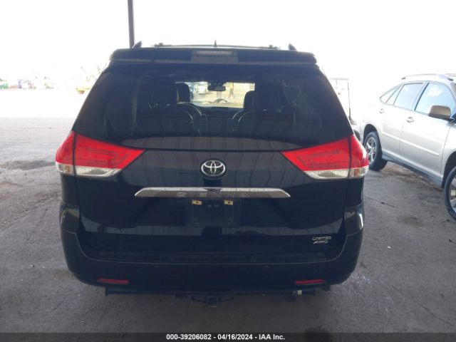 5TDDK3DC5ES071832 Toyota Sienna Limited 7 Passenger