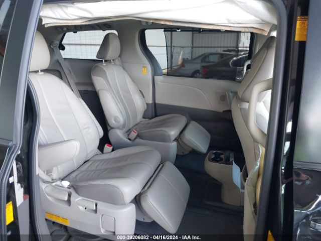5TDDK3DC5ES071832 Toyota Sienna Limited 7 Passenger